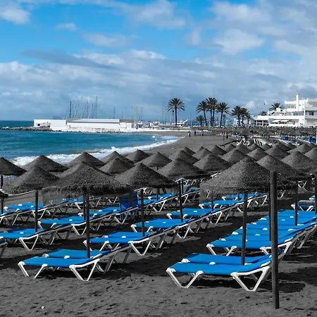 Apto Nueva Andalucia Puerto Banus Vigilancia 24h アパート マルベーリャ